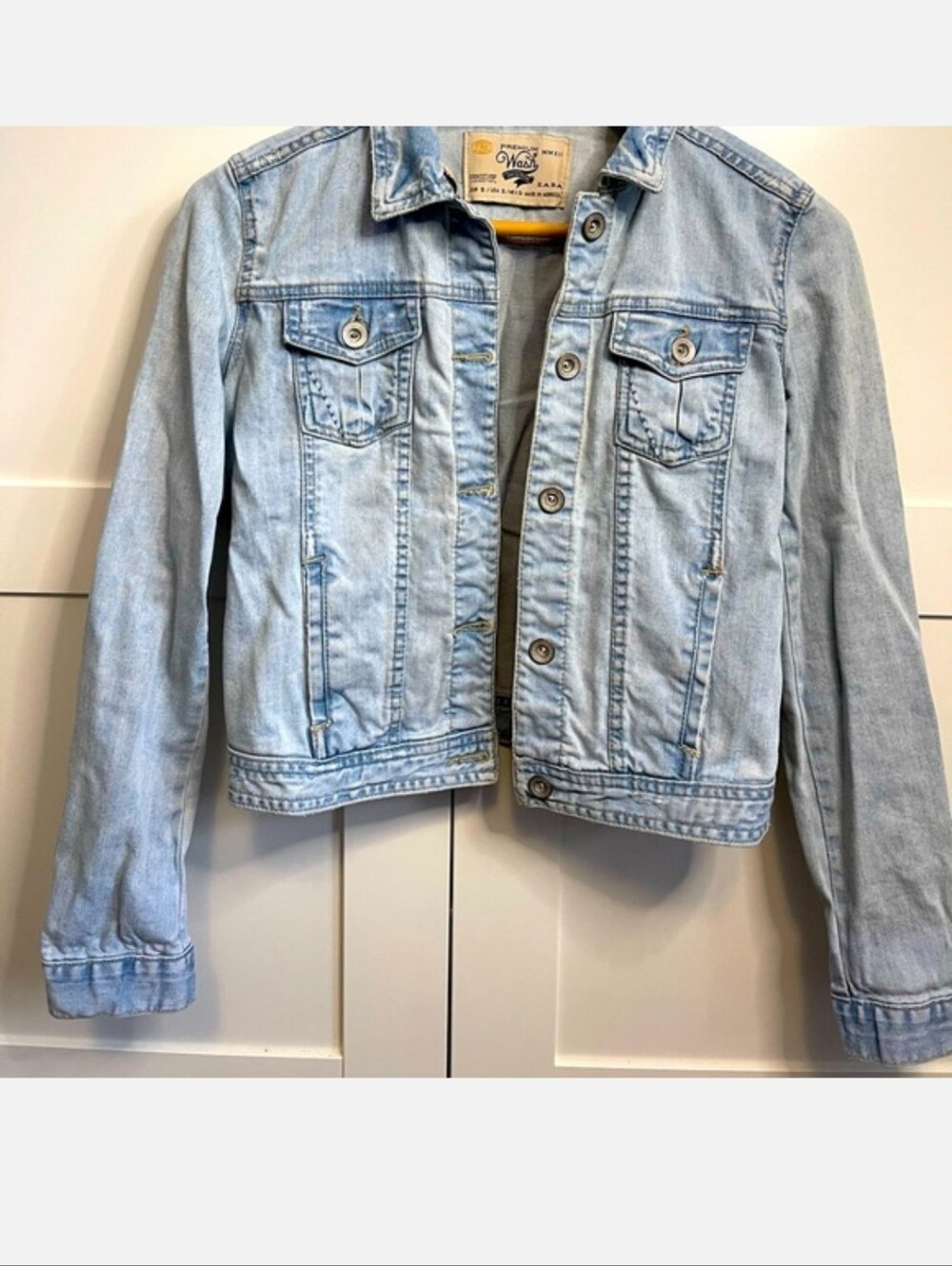 Zara light wash denim jacket - Size Small